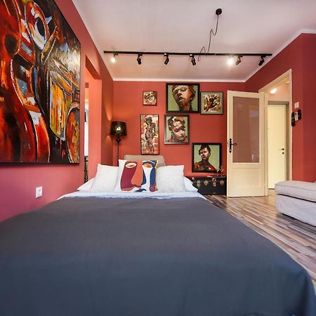 Captivating Old Town Apartment ブカレスト エクステリア 写真
